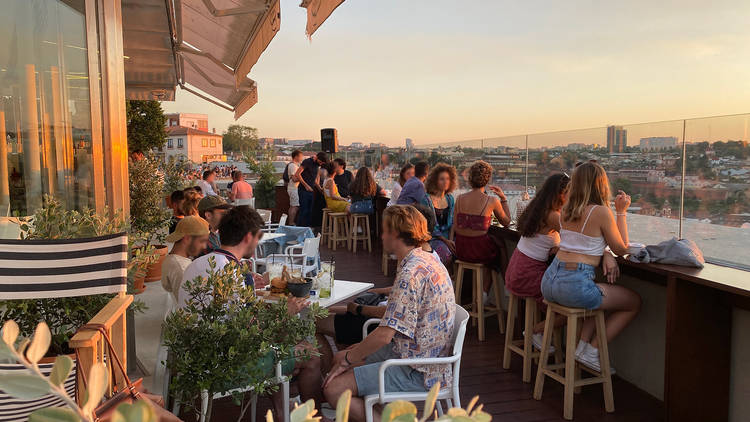 The best rooftop bars in Porto for 2026